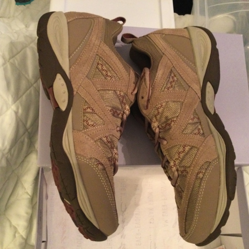 Women’s Walking shoes - Picture 3 of 7